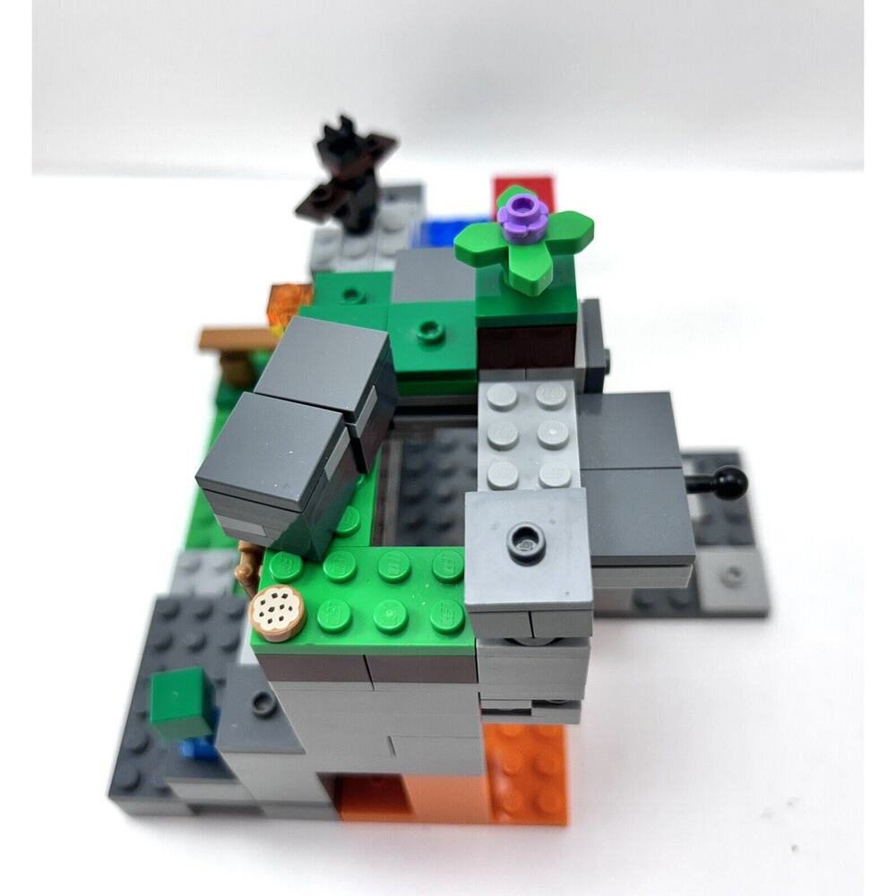 LEGO Minecraft The Zombie Cave 21141 100% Complete Minifigs & Manual‎ Steve Baby - Picture 11 of 14